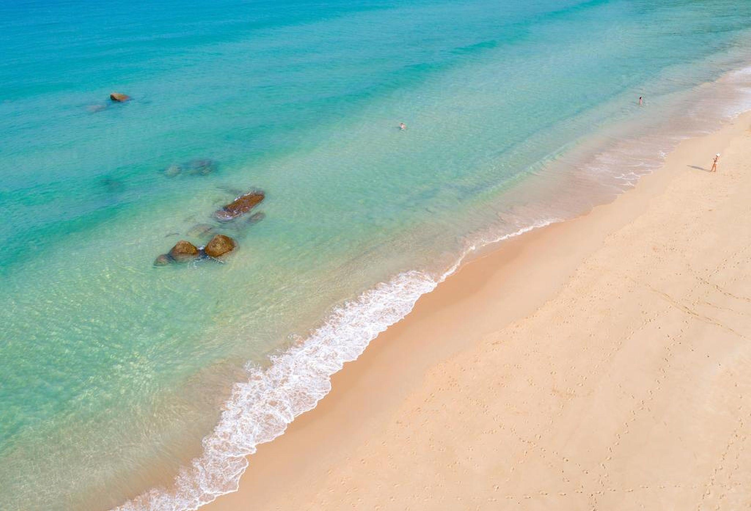 Outrigger Surin Beach Resort - Sha Extra Plus Екстериор снимка Beach at the island of Providência