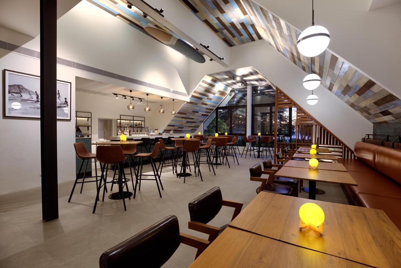 Outrigger Surin Beach Resort - Sha Extra Plus Екстериор снимка Interior of the restaurant