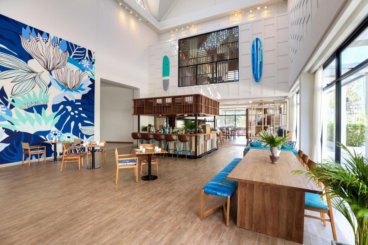 Outrigger Surin Beach Resort - Sha Extra Plus Екстериор снимка The interior of the hotel