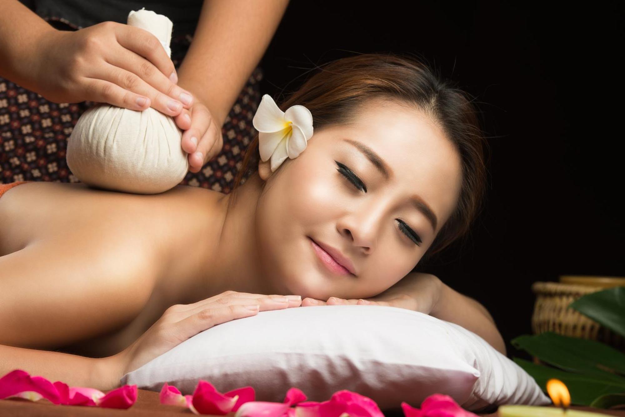 Outrigger Surin Beach Resort - Sha Extra Plus Екстериор снимка Thai herbal compress massage