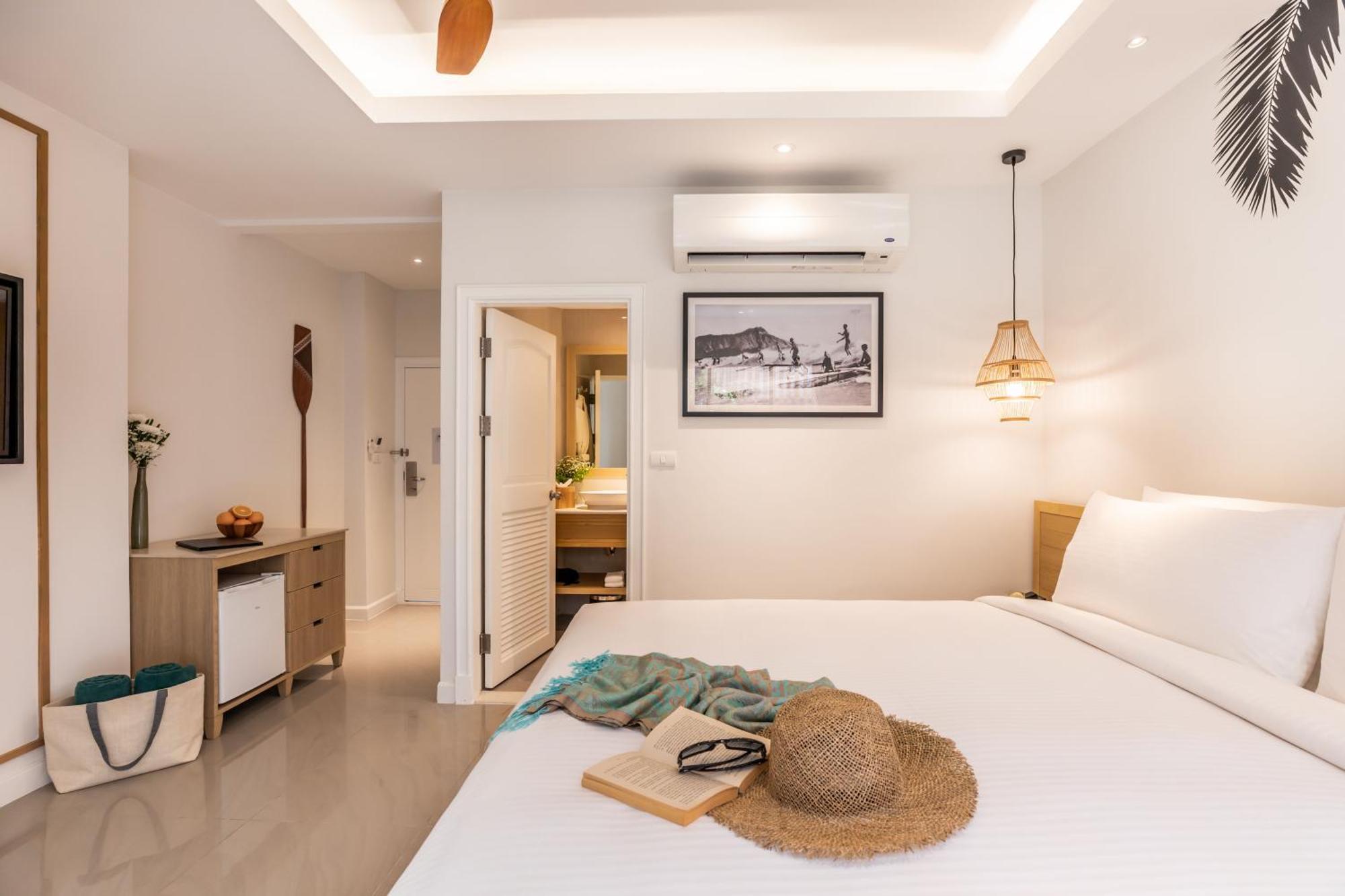 Outrigger Surin Beach Resort - Sha Extra Plus Стая снимка Deluxe Room